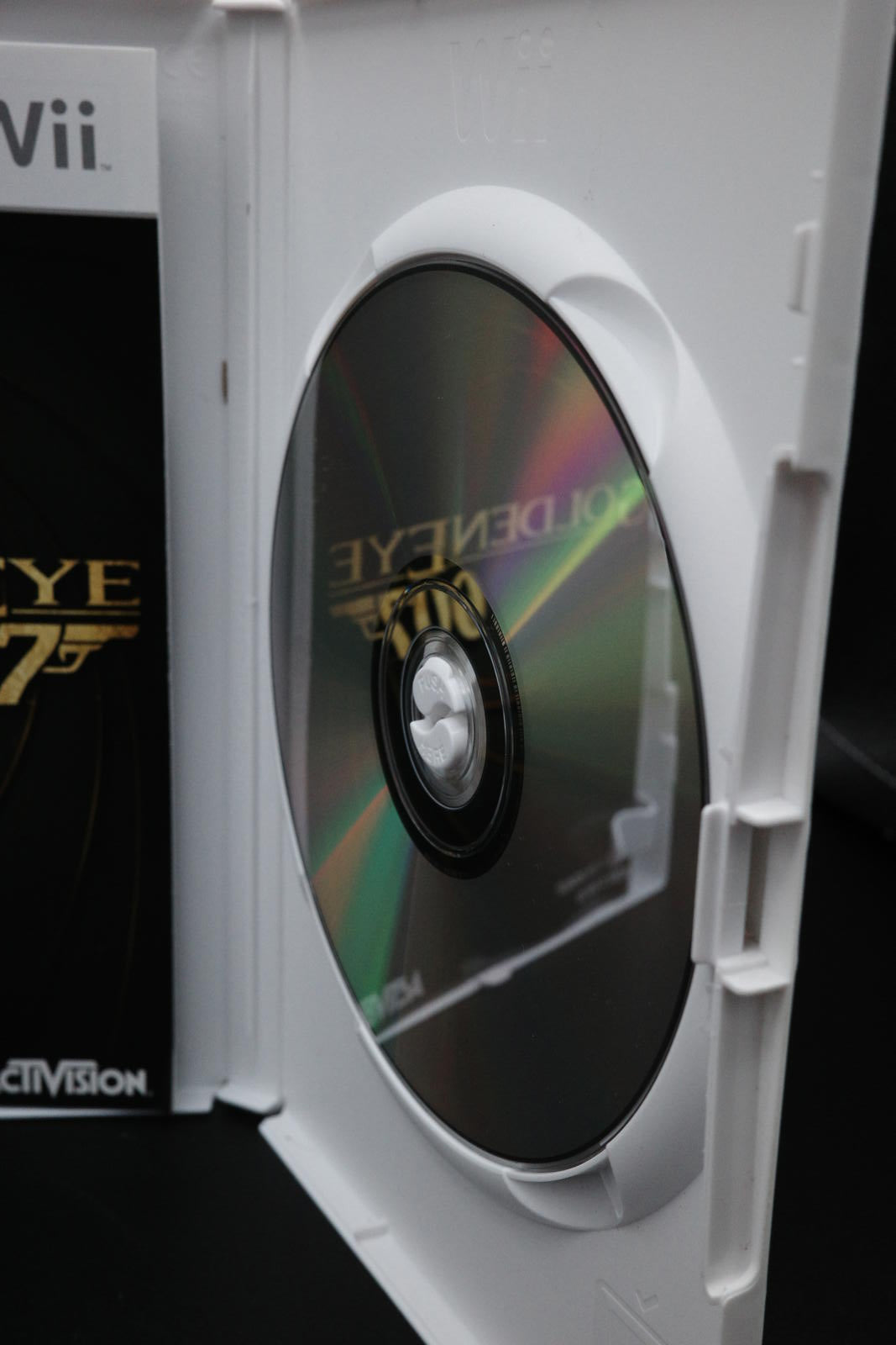 GoldenEye 007 (James Bond) Nintendo Wii PEGI 16+ Shoot 'Em Up Game