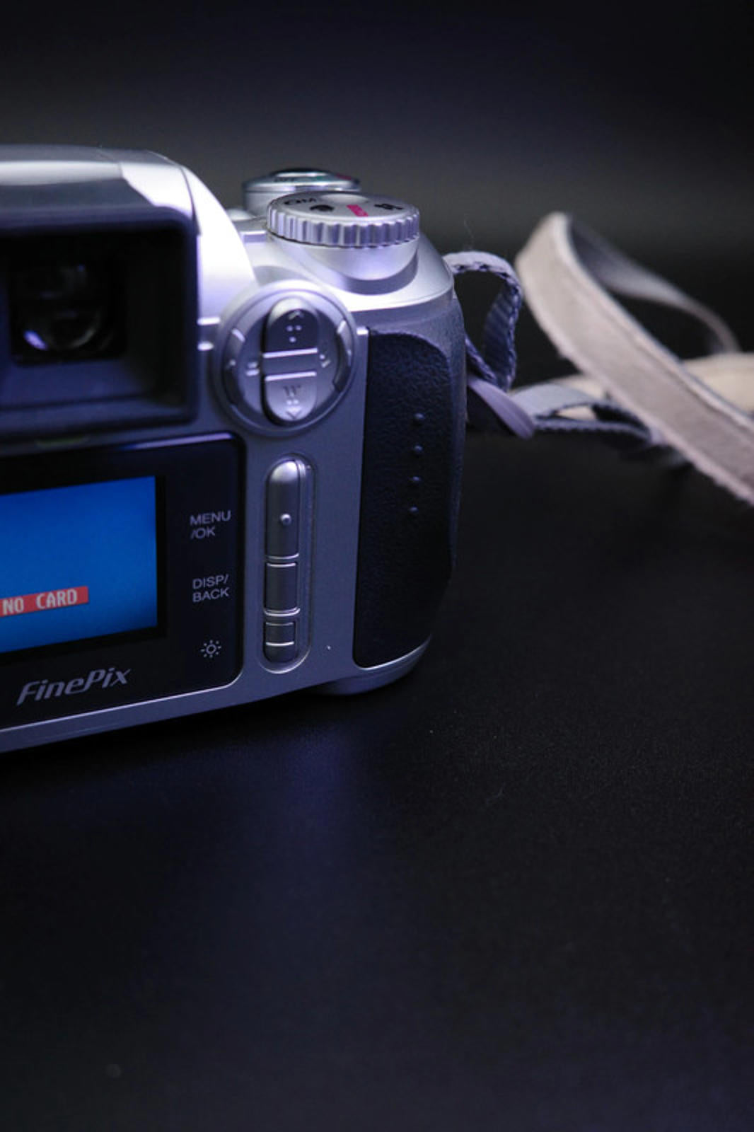 Fujifilm FinePix S3500 Digital Bridge Camera – Very Good Condition