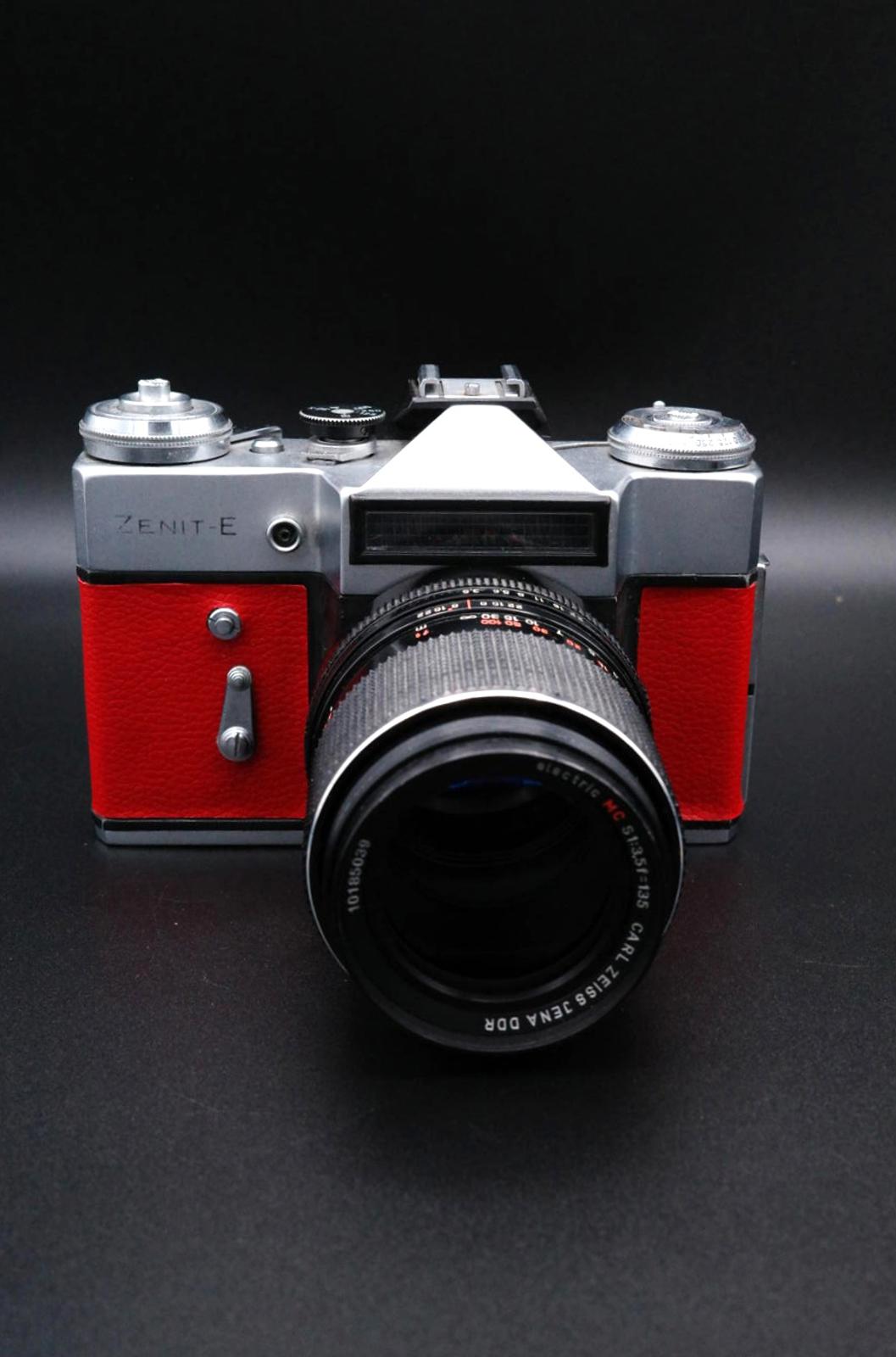 Working Zenit-E 35mm Vintage SLR Film Camera – Red Leather Ziess Jena DDR 135mm