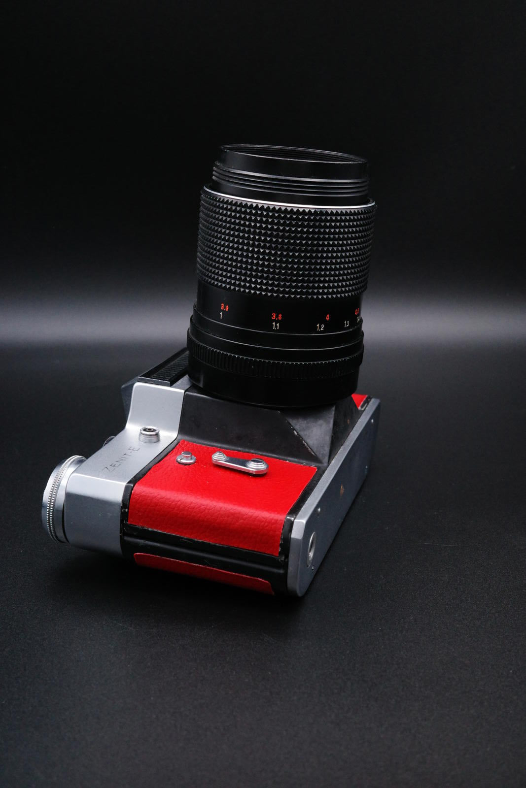 Working Zenit-E 35mm Vintage SLR Film Camera – Red Leather Ziess Jena DDR 135mm