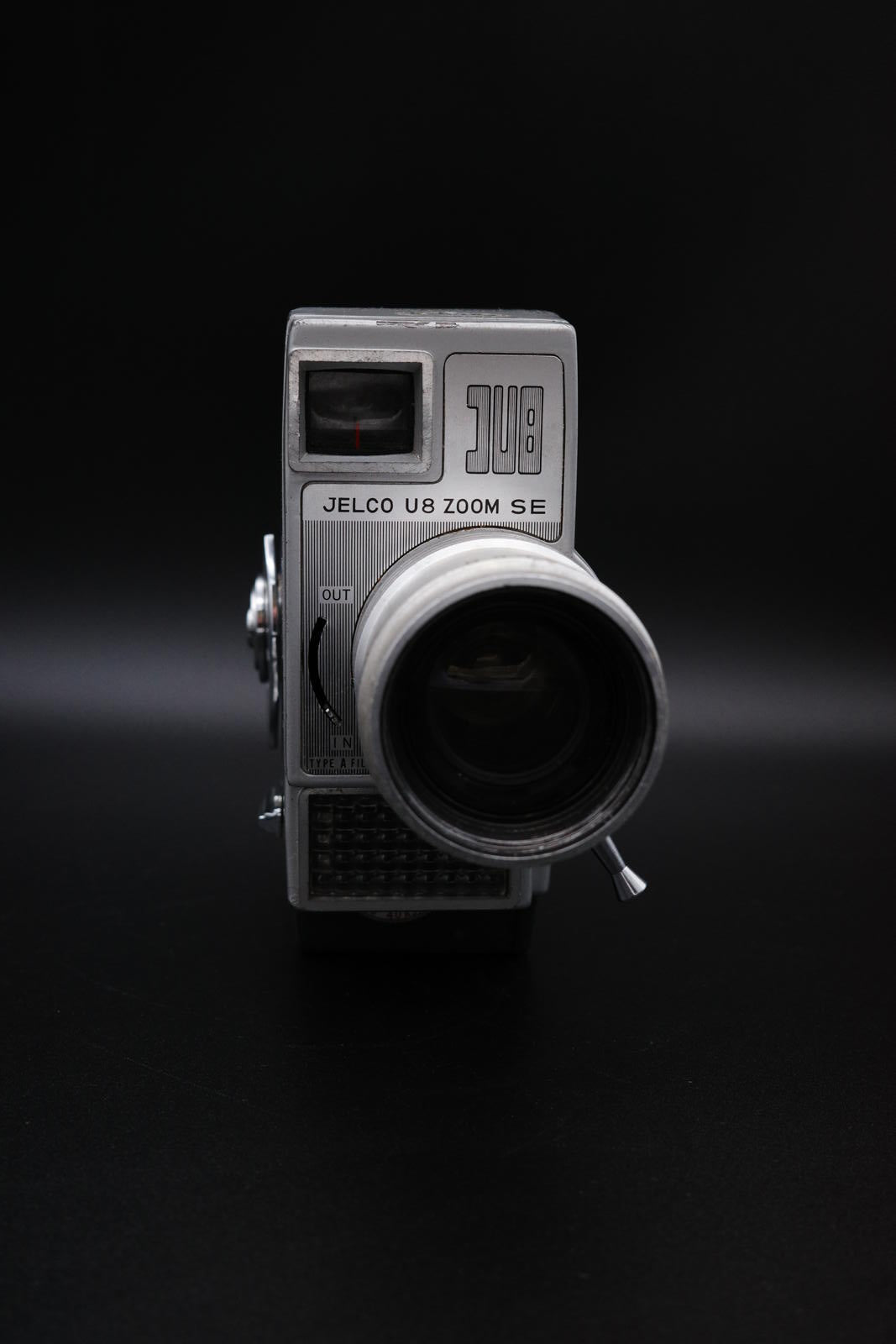 Jelcou 8 Zoom SE 8mm Camcorder – Vintage 1960's Home Movie Camera – Untested