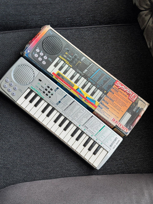 Bontempi System 5 Plus GT 509 Vintage 1990's Keyboard – 32 Keys – 8-Bit Sounds