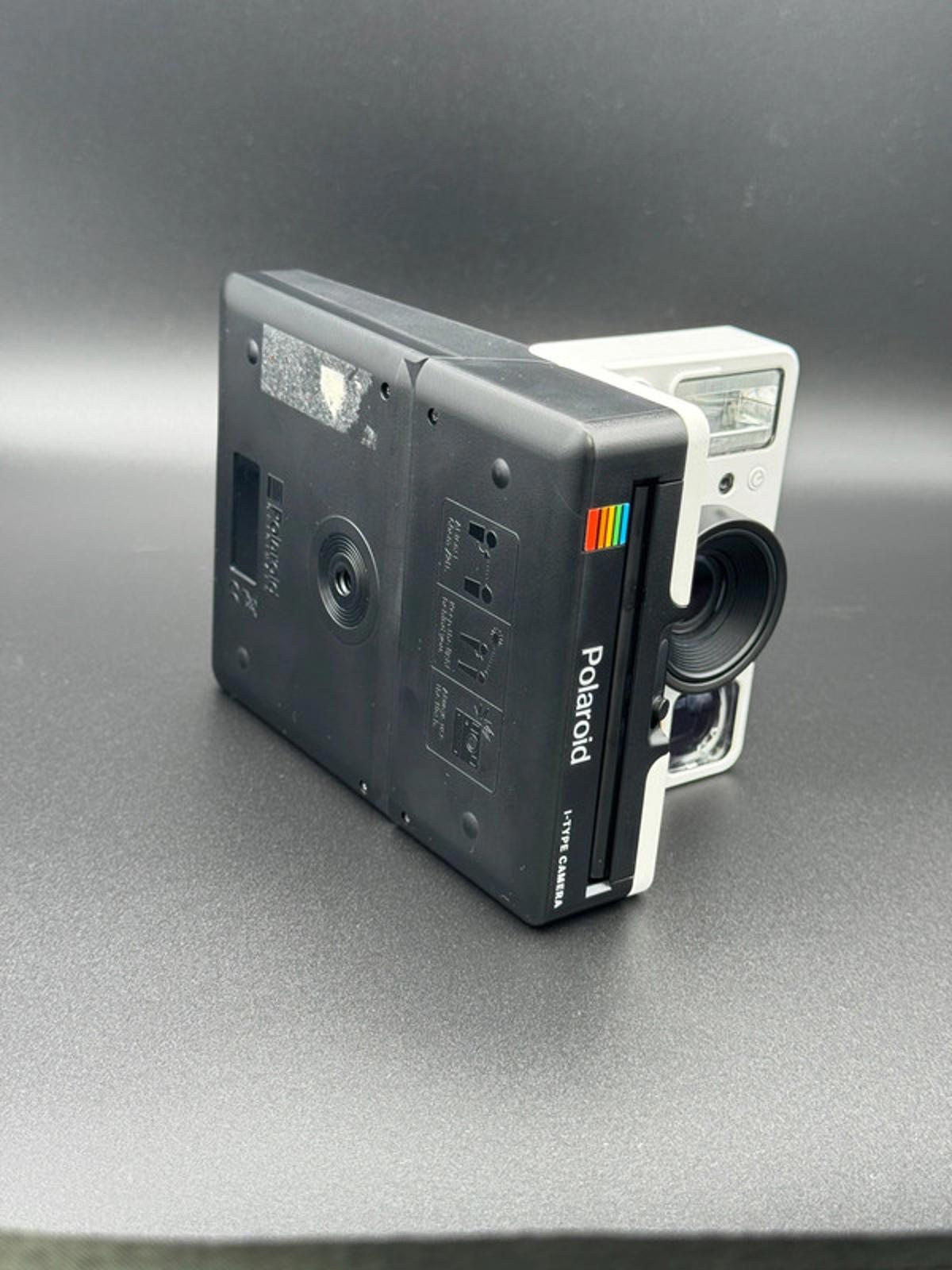 Polaroid OneStep 2 Instant Film Camera – Display Only