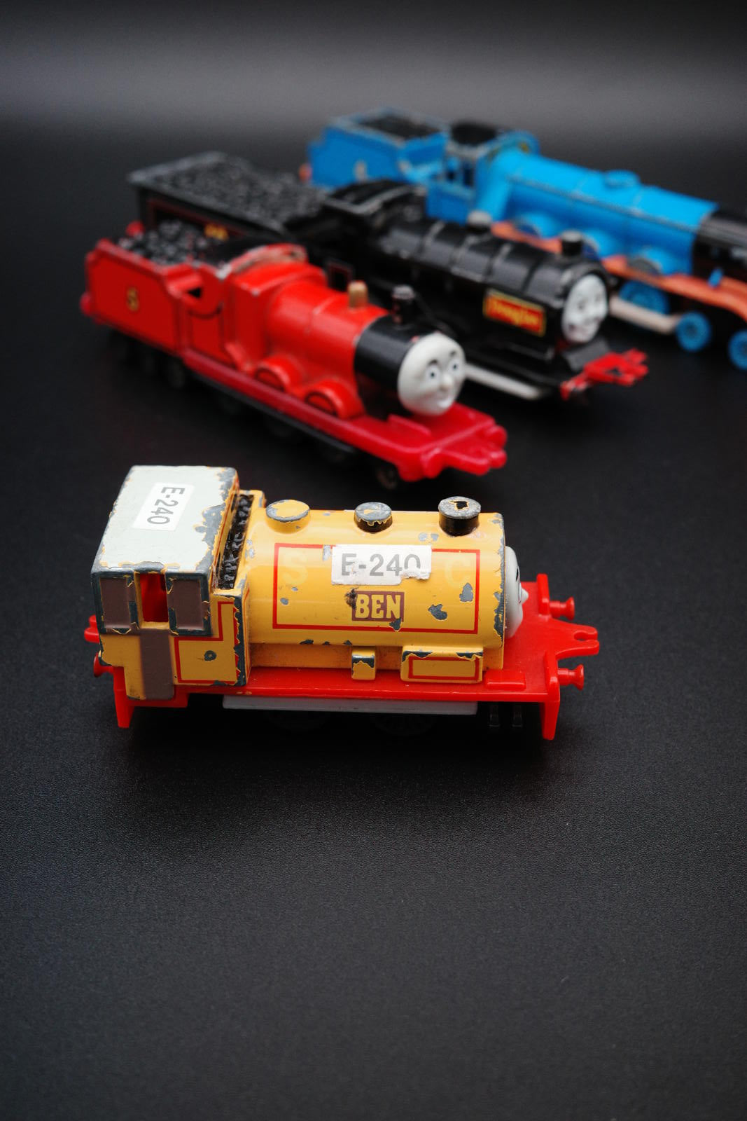 Vintage Thomas the Tank Engine ERTL Die Cast Mini Train Set - 5 Characters