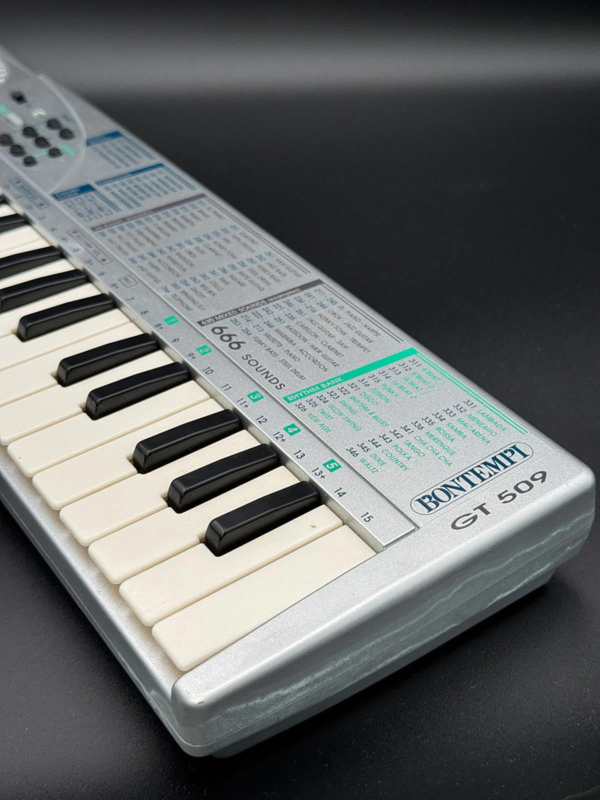 Bontempi System 5 Plus GT 509 Vintage 1990's Keyboard – 32 Keys – 8-Bit Sounds