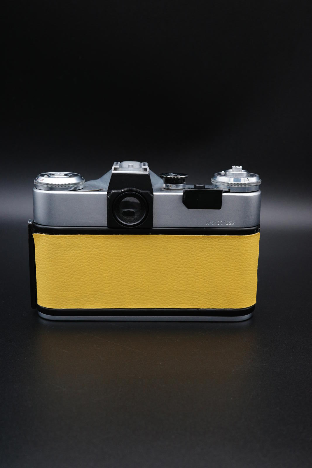 Working Zenit-E 35mm Vintage Film Camera Faux Yellow Leather & Hanimex 28-70