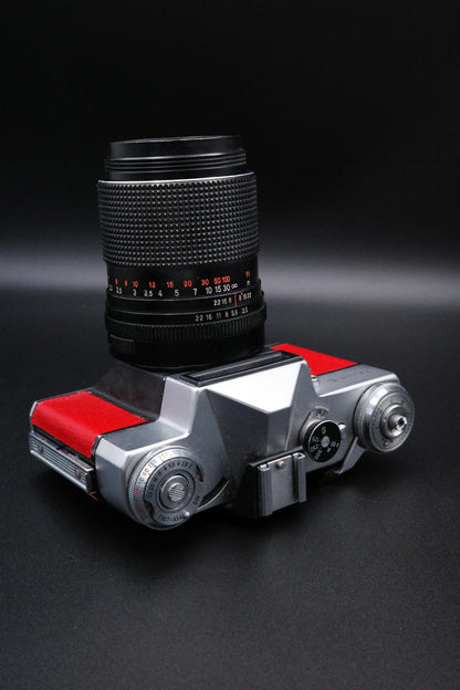 Working Zenit-E 35mm Vintage SLR Film Camera – Red Leather Ziess Jena DDR 135mm