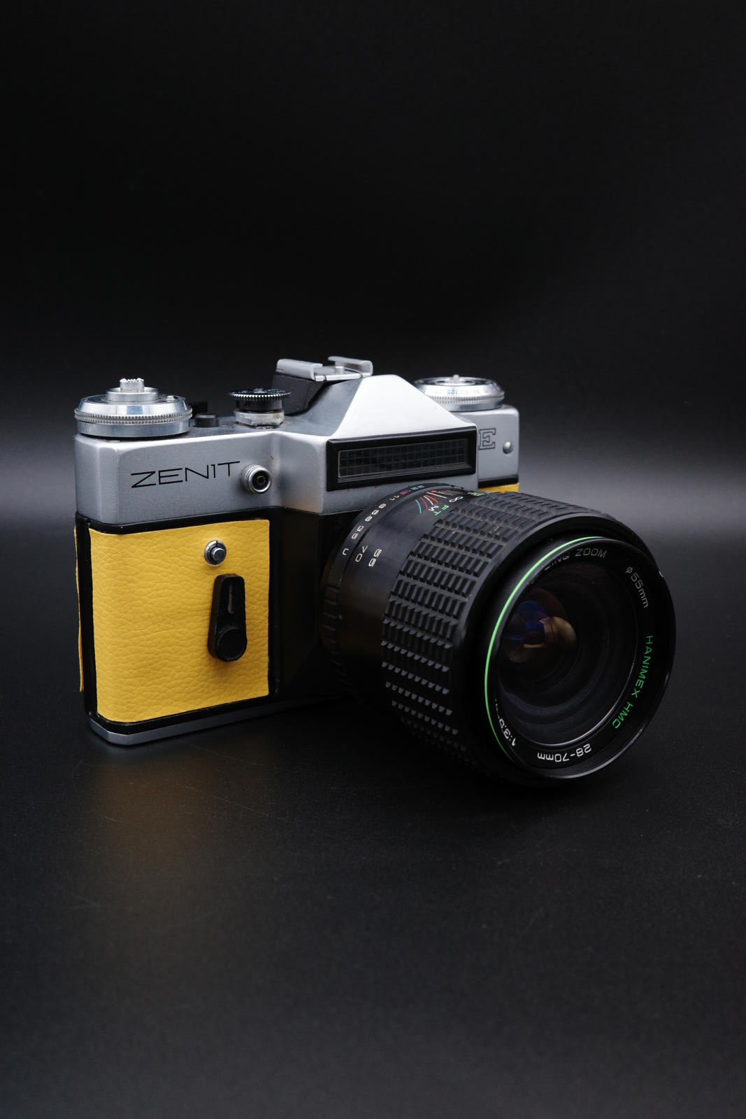 Working Zenit-E 35mm Vintage Film Camera Faux Yellow Leather & Hanimex 28-70