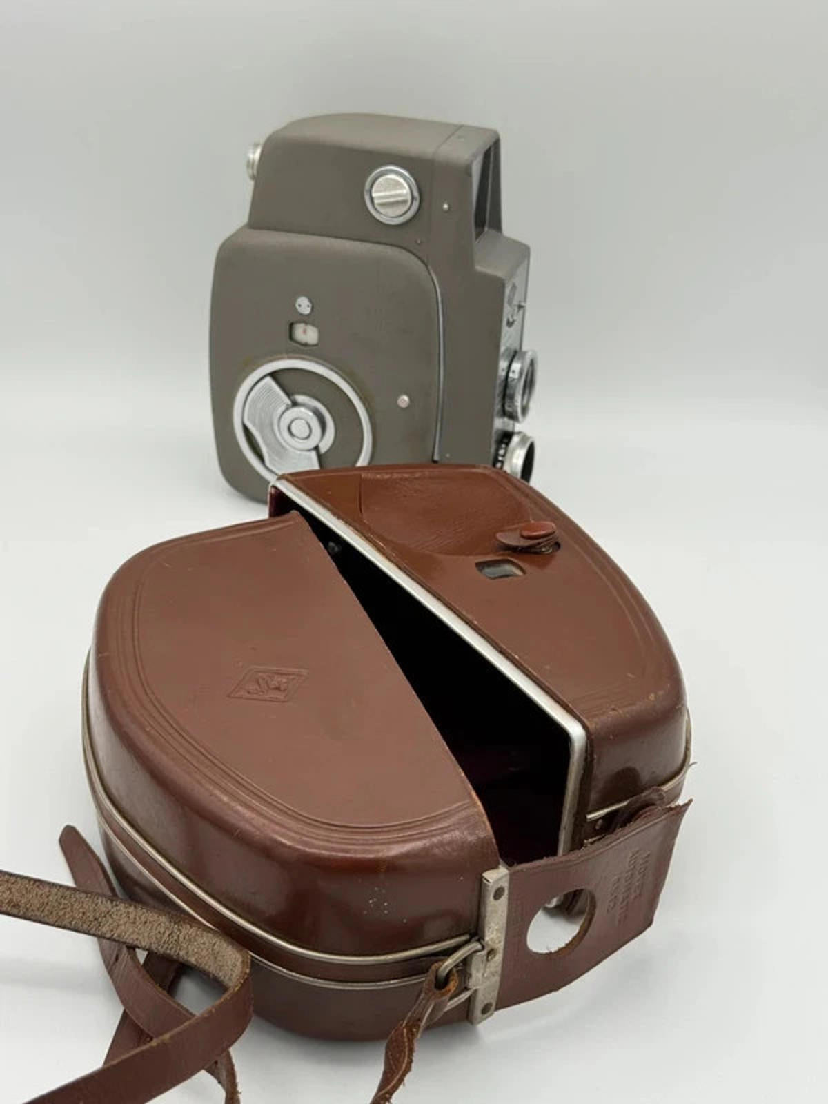 AGFA Movex Automatic 1 – Vintage 1960s 8mm Cine Camera – Retro Film Collector’s Dream (Untested)