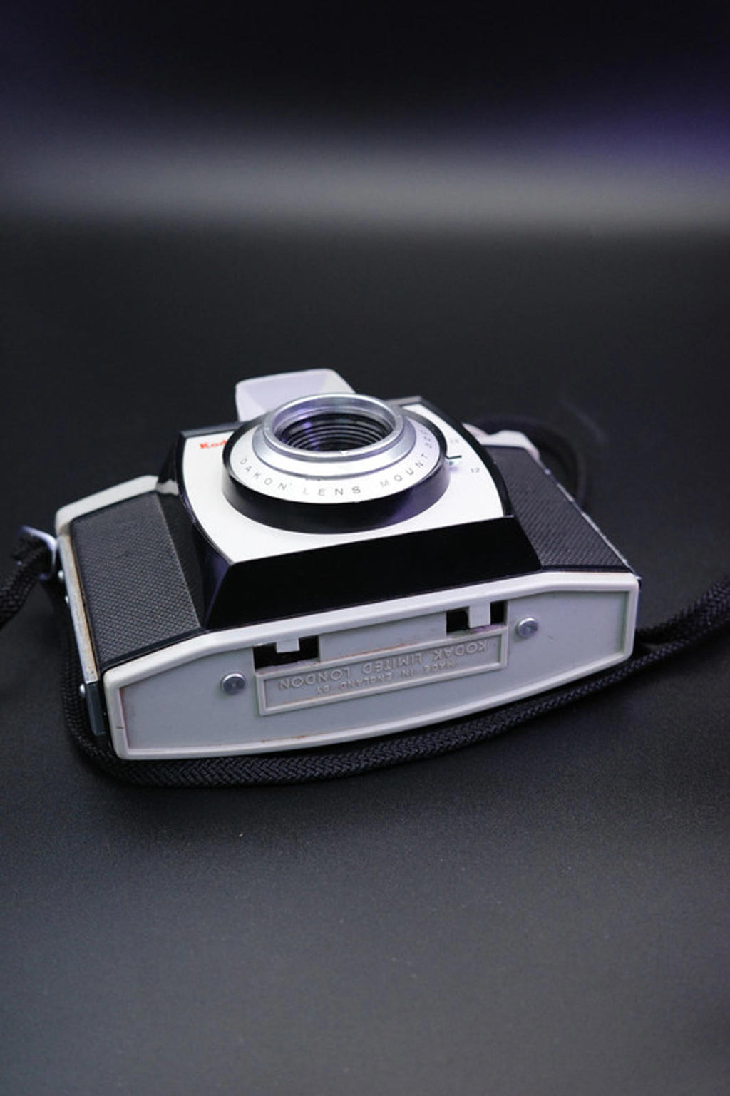 Kodak Brownie 44A – 1960s Vintage Camera – Good Condition Untested