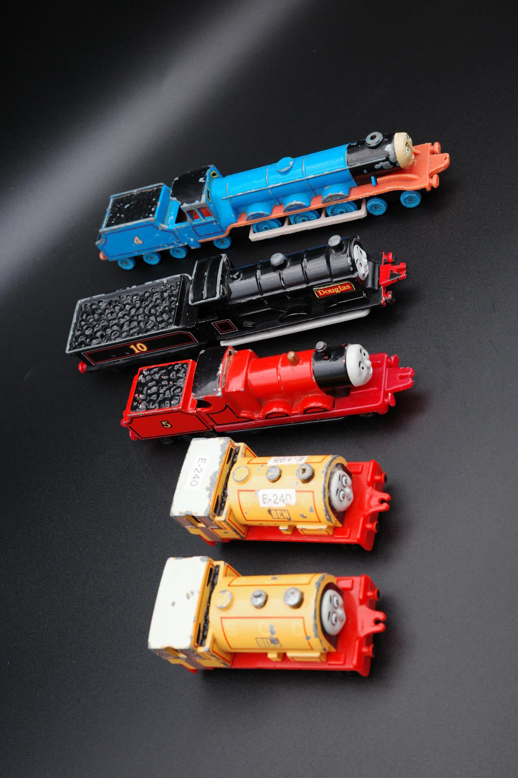 Vintage Thomas the Tank Engine ERTL Die Cast Mini Train Set - 5 Characters